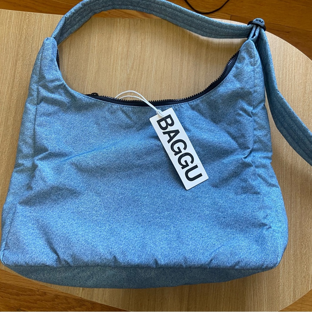 Baggu Nylon Shoulder Bag